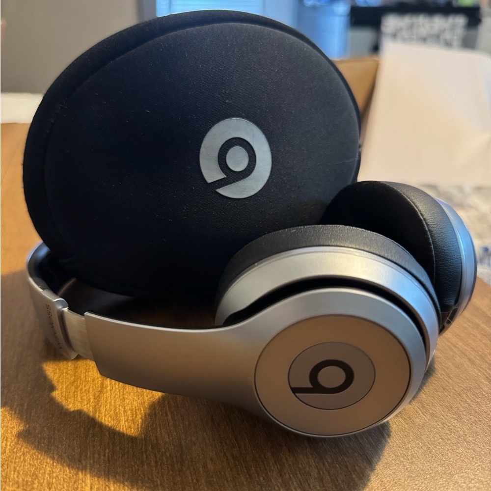 Beats Silver and Black Wireless Headphones